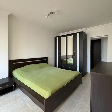 Apartament Arena 2 *